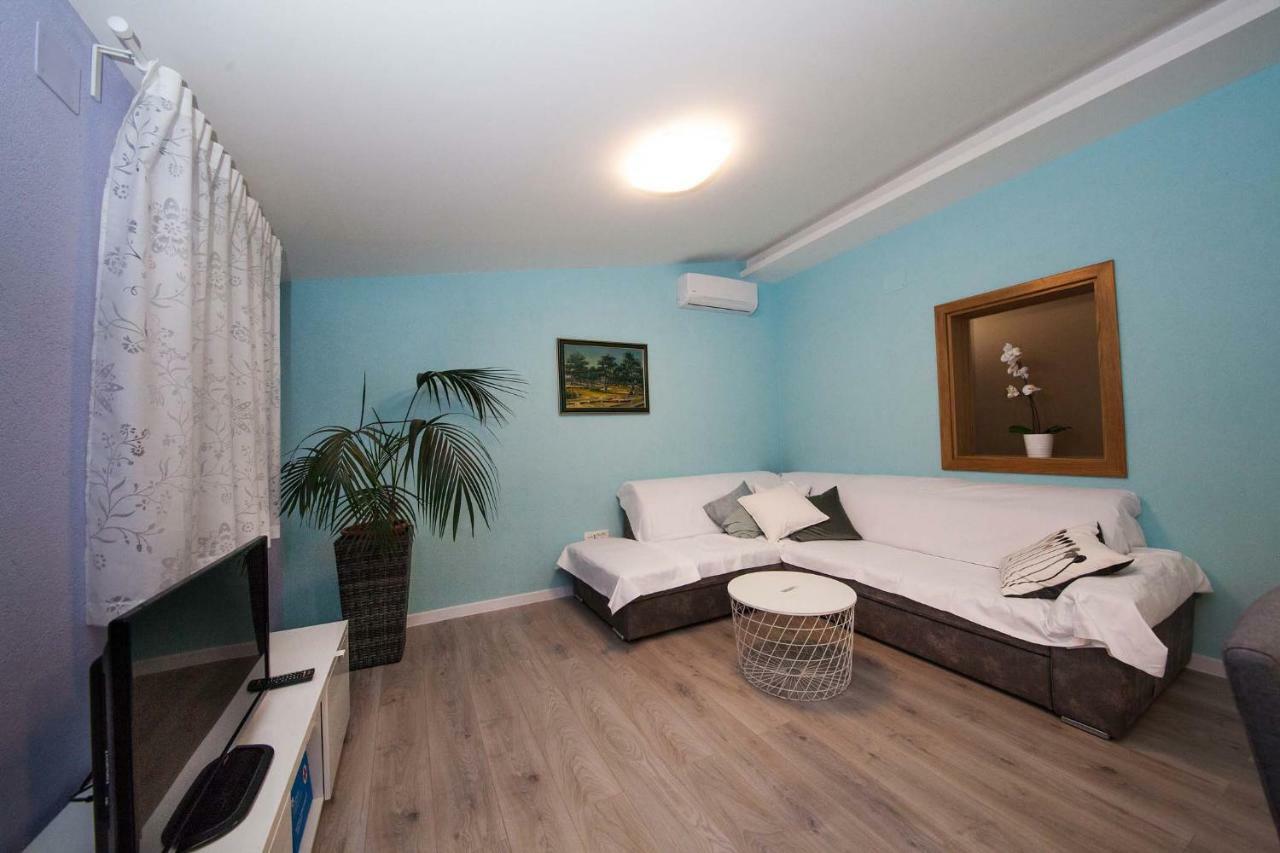 Apartment Josipa Makarska